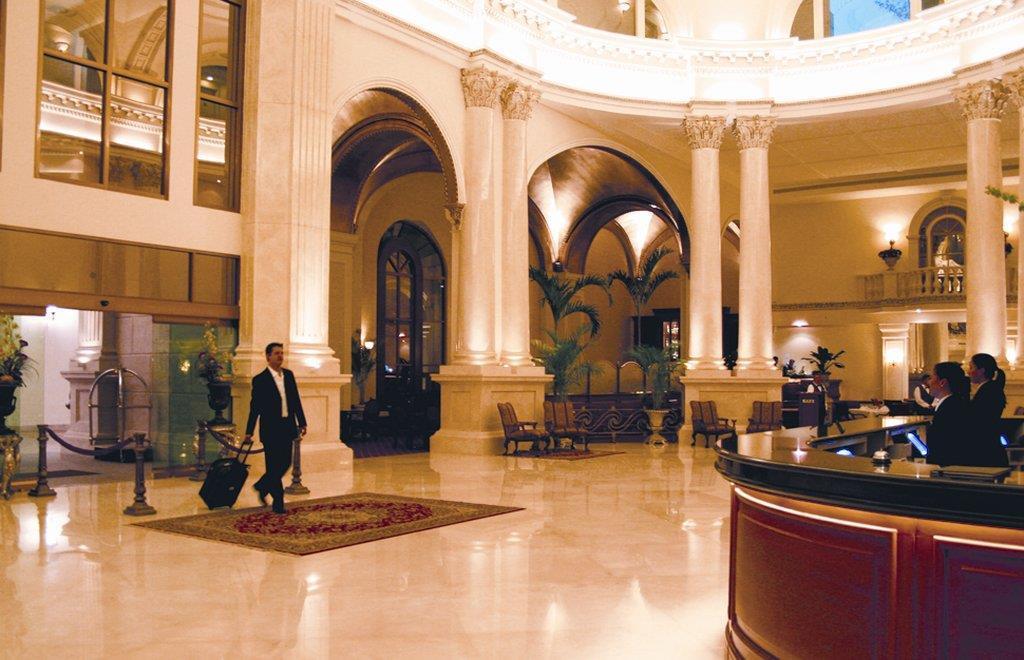 Safi Royal Luxury Valle San Pedro Garza Garcia Wnętrze zdjęcie Lobby