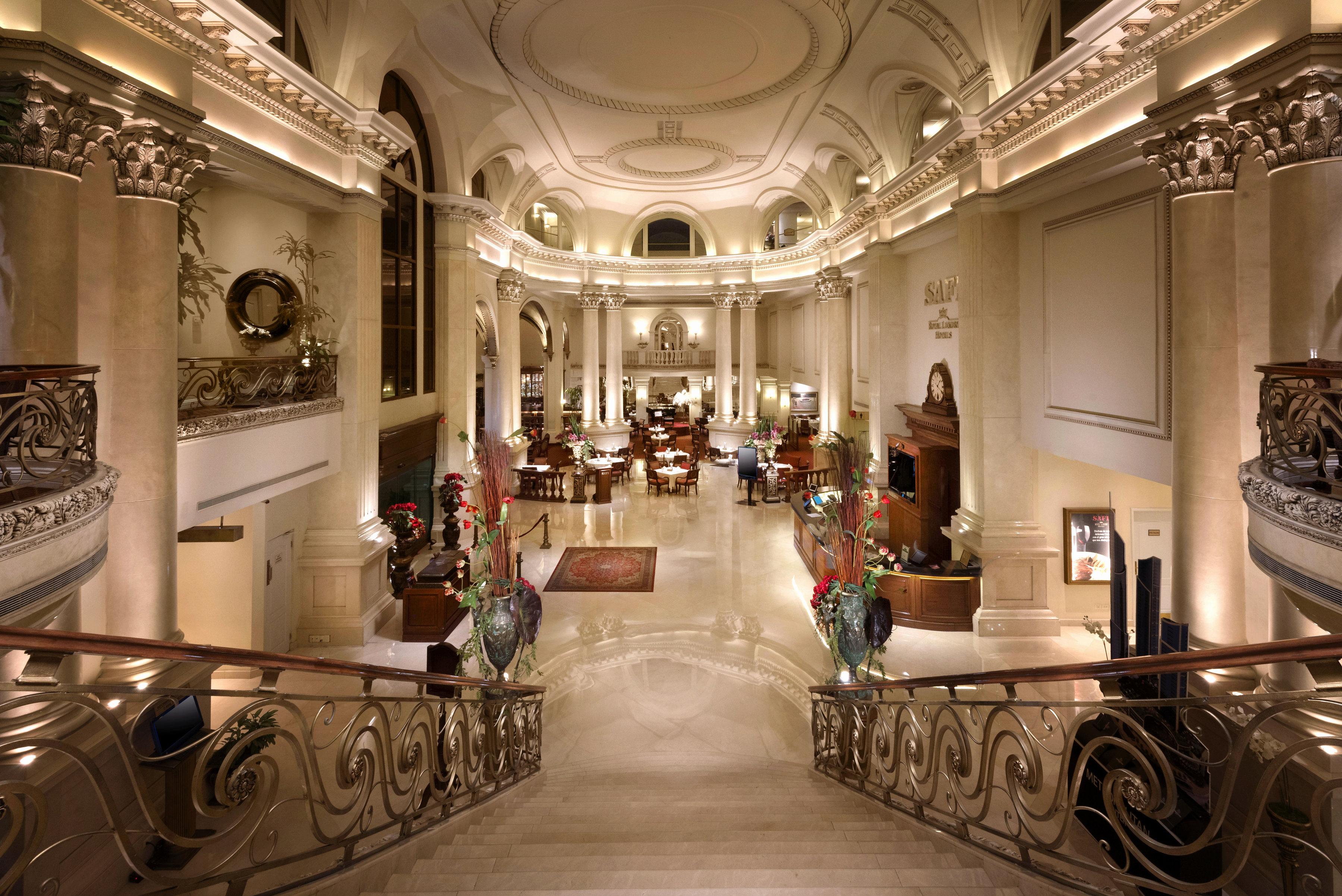 Safi Royal Luxury Valle San Pedro Garza Garcia Zewnętrze zdjęcie The lobby of the Four Seasons Hotel