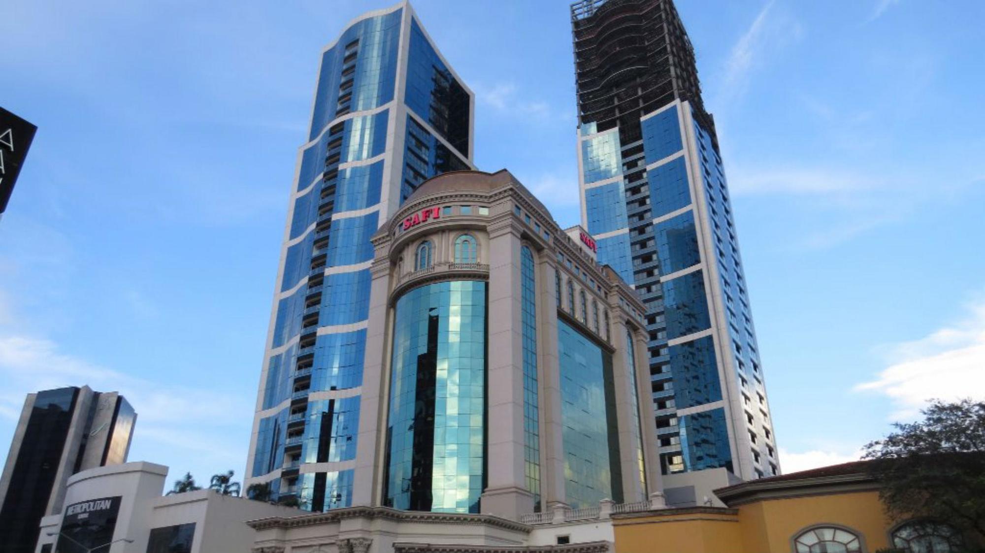 Safi Royal Luxury Valle San Pedro Garza Garcia Zewnętrze zdjęcie The hotel in 2016